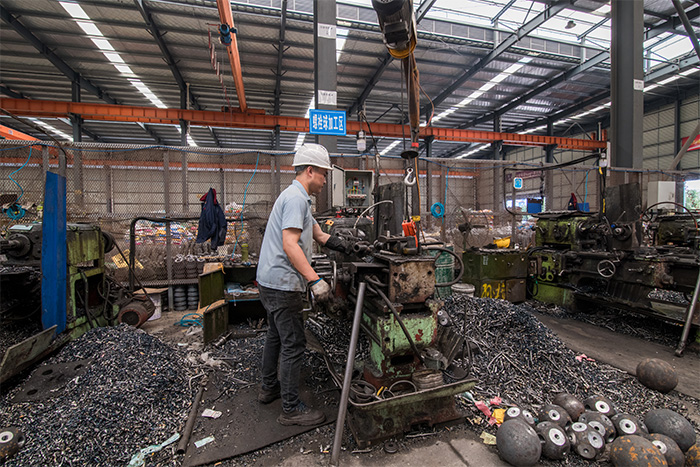 鸡西网架配件-螺栓球加工车间